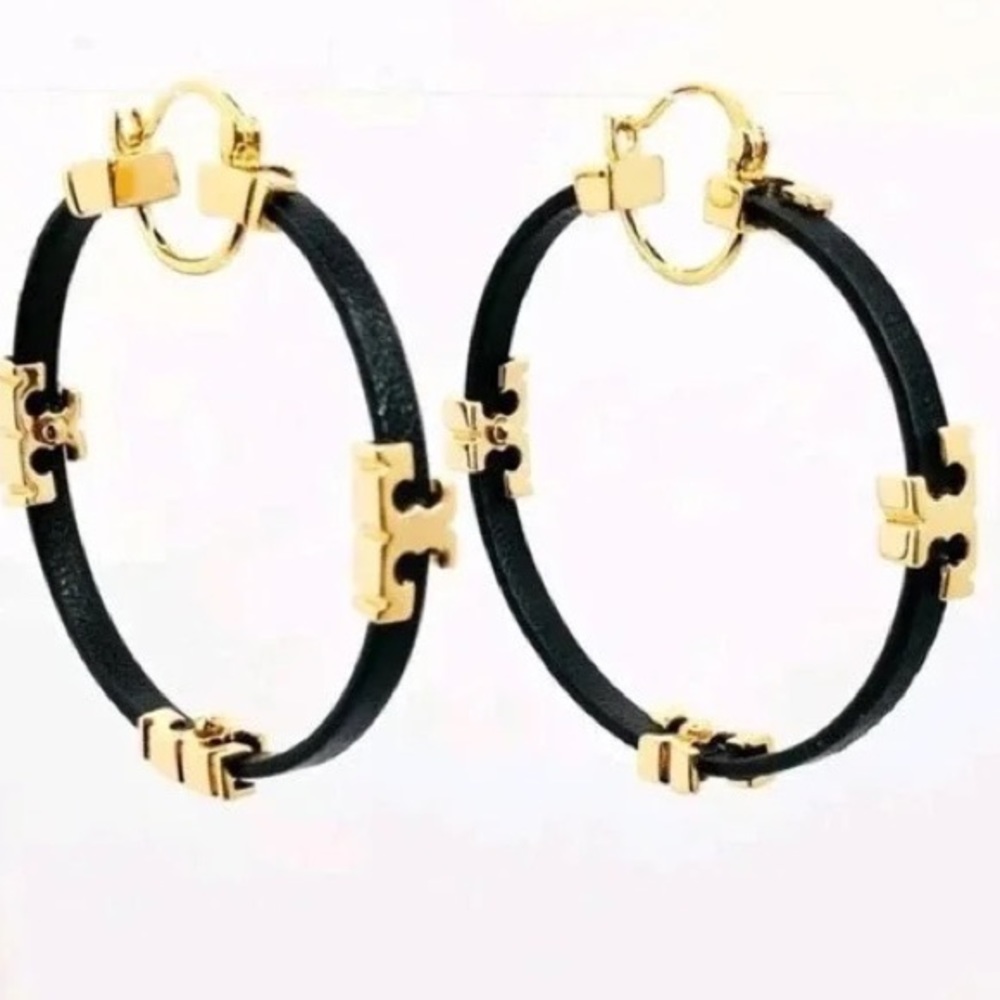 🆕 Authentic TORY BURCH Gold Black Serif T & Leather Hoop Earrings - Picture 9 of 12